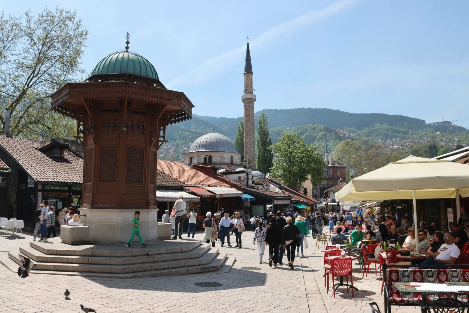 Sebilj Fountain in Sarajevo. Photo by hongbin on Unsplash.