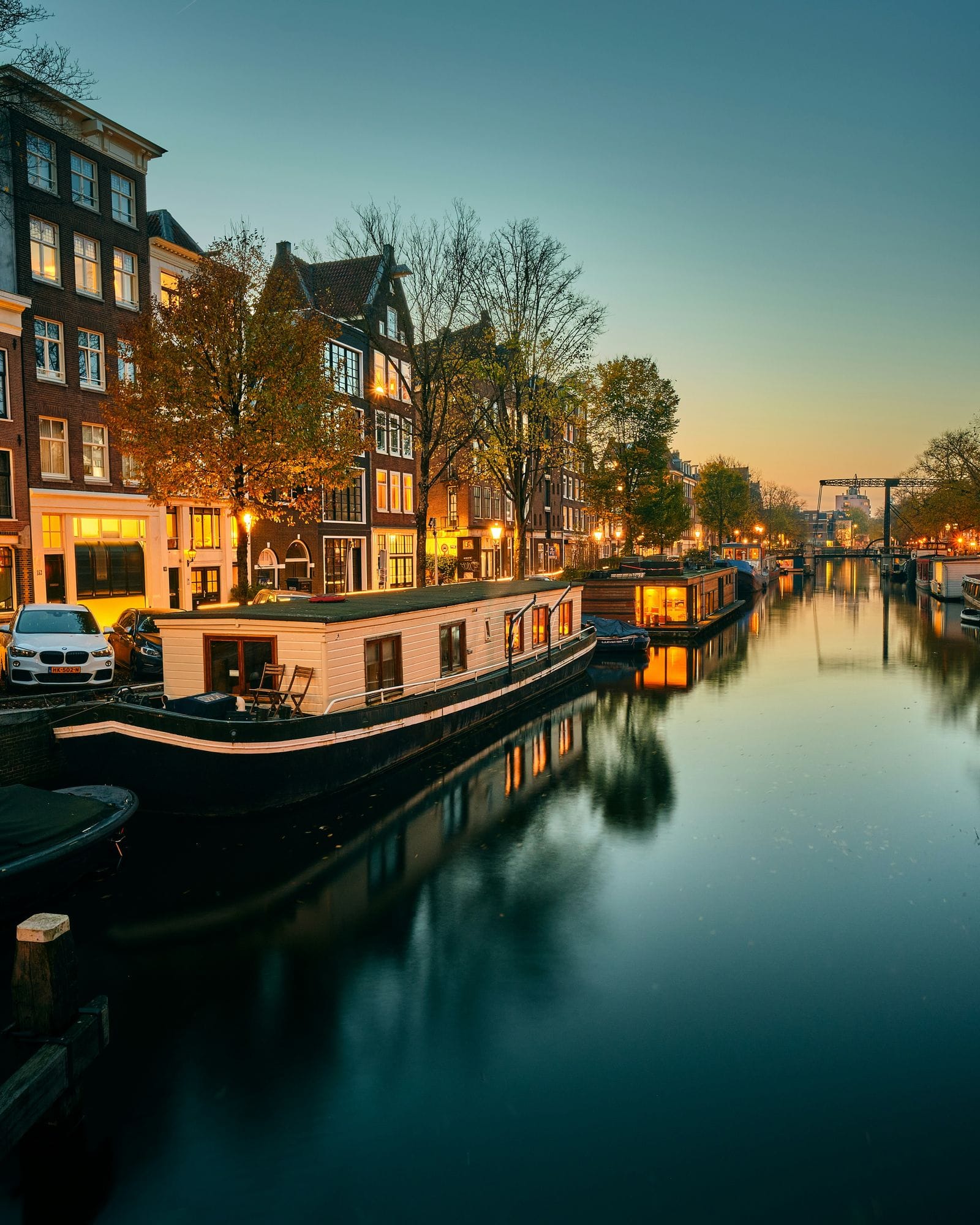 Jordaan Neighborhood in Amsterdam. Photo by Pedro Cunha on Unsplash.